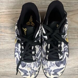 Kids Kobe 5 black basketball shoes